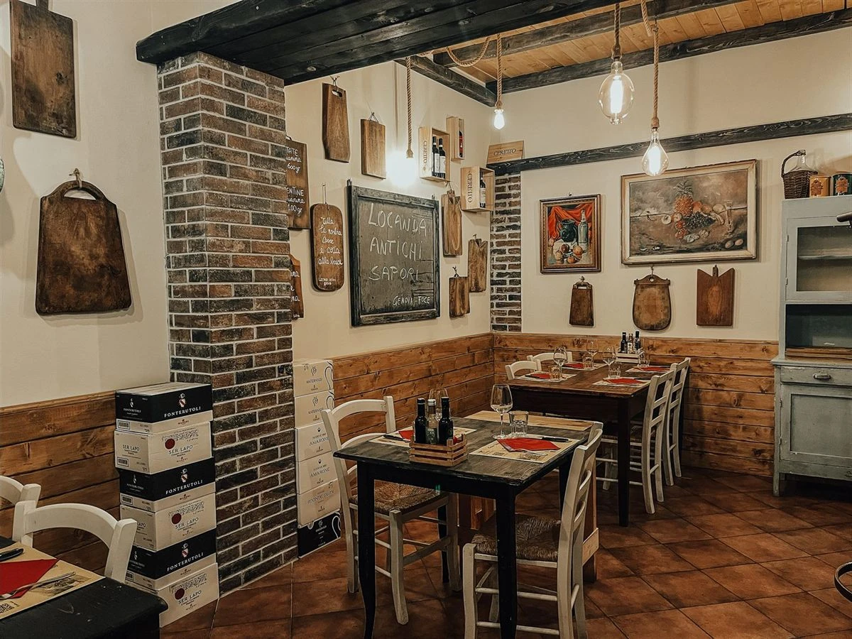 La saletta interna della Locanda Antichi Sapori